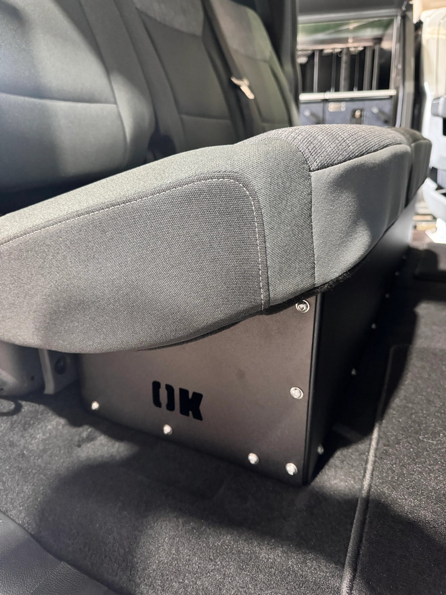 2020+ Chev Silverado 1500/2500 Under Seat Battery Box