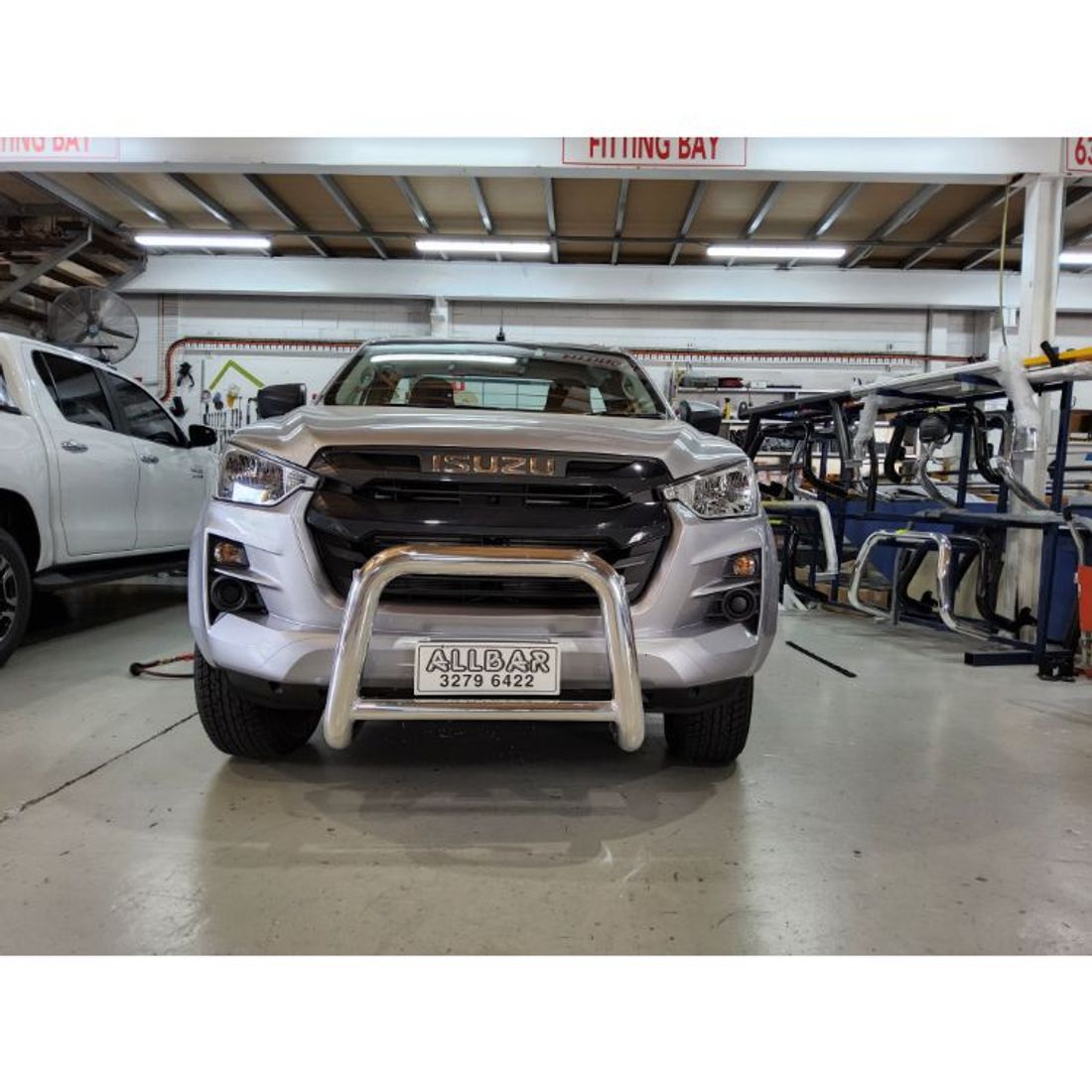 Polished 76mm Alloy Series II Nudgebar to suit 2023 Isuzu DMax