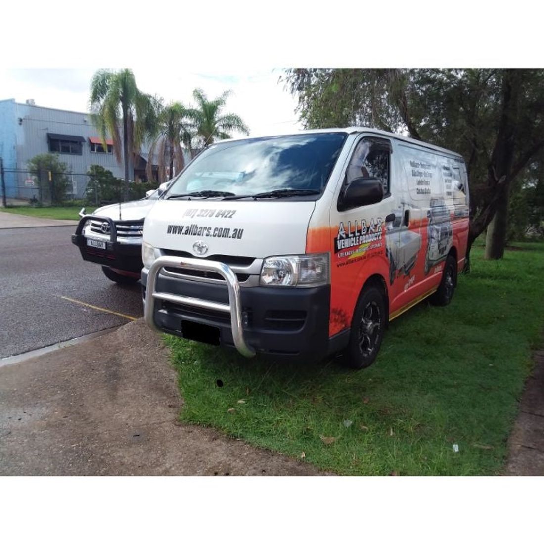 Polished Nudgebar Series II to suit 2009 Toyota Hiace Commuter