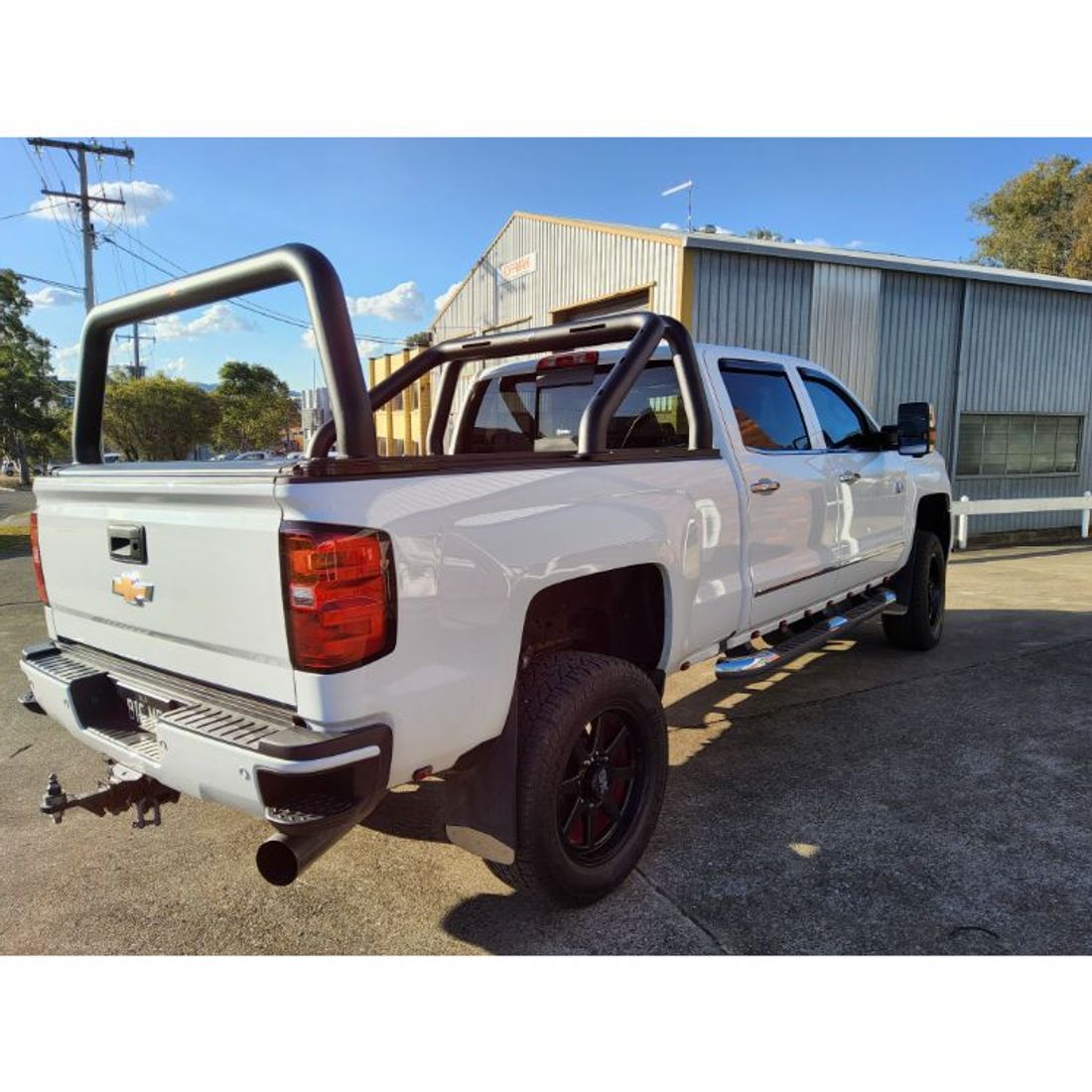 Custom 100mm Black finish Sportsbar with matching Rear Rack to suit Chevrolet Silverado