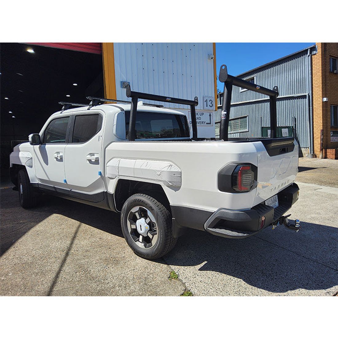 Black Alloy Trade Racks to suit 2025 Kia Tasman