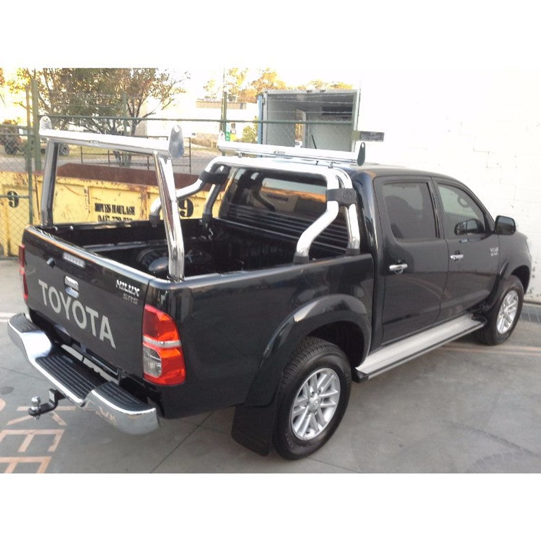 Polished Adaptor Rack Set compatible with SR5 Hilux