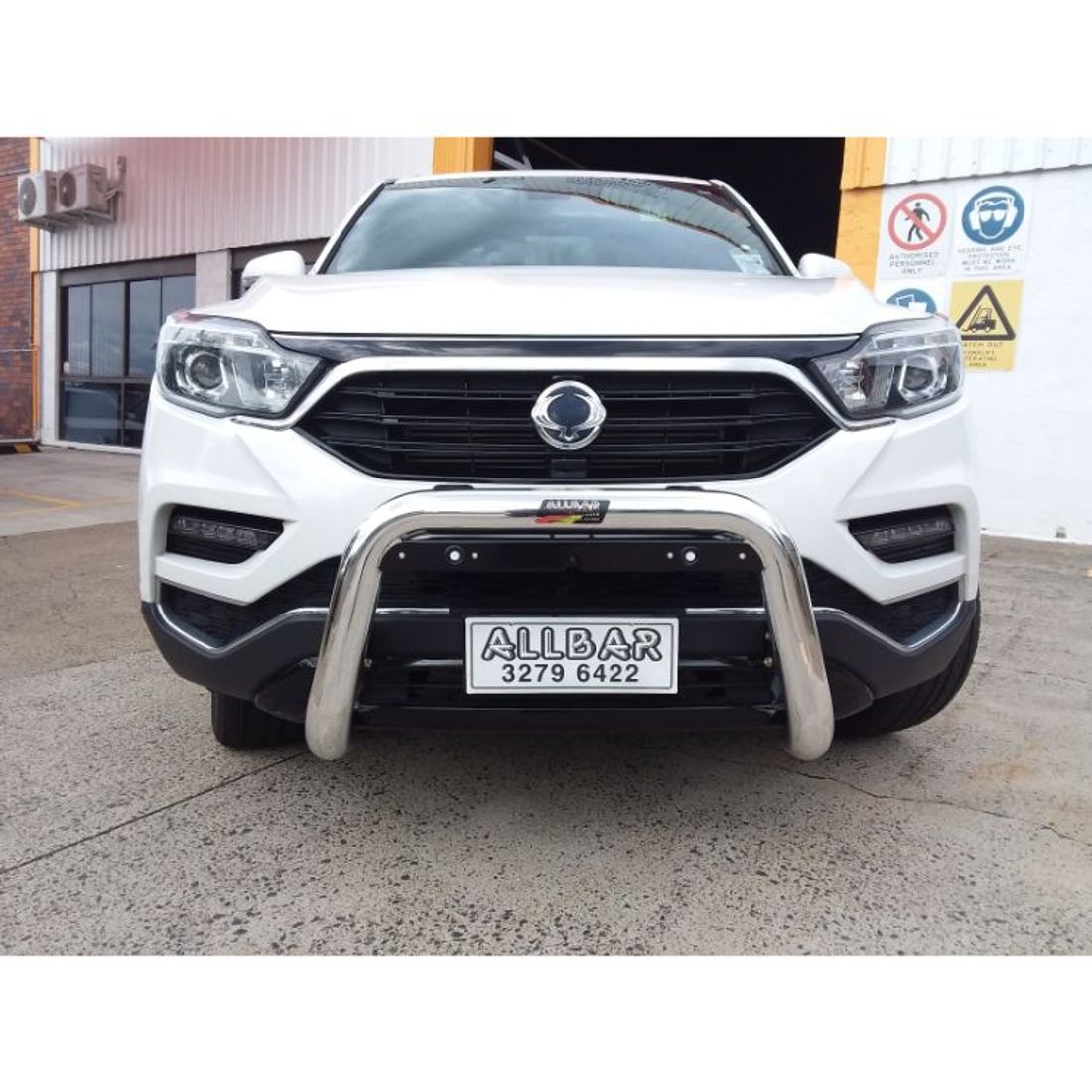 Polished Nudgebar to suit 2019 Ssangyong Rexton Y400