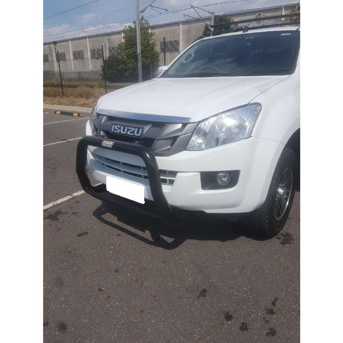 Black Nudgebar to suit 2014 Isuzu DMax