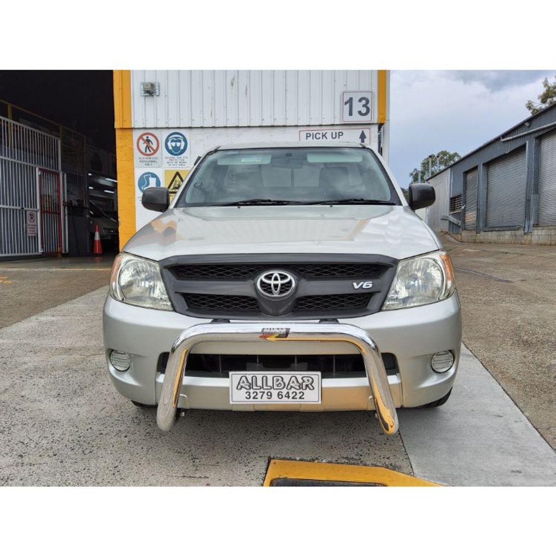 Polished Nudgebar to suit 2007 Toyota Hilux Workmate 2wd