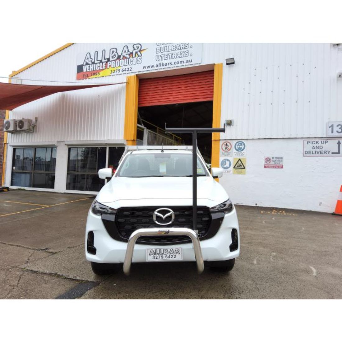 Polished Nudgebar with Black T-Rack set to suit 2025 Mazda BT50