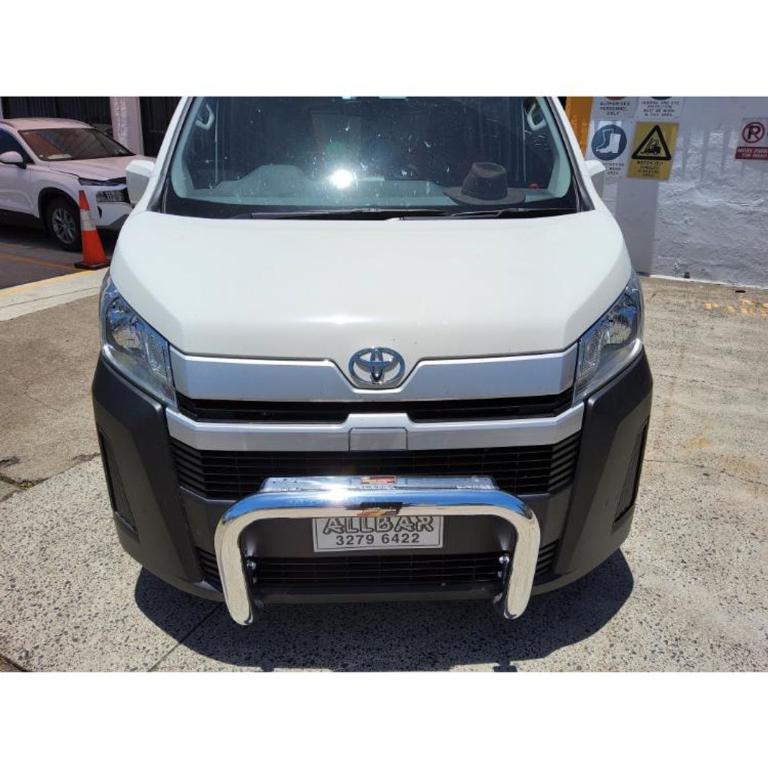 Polished Nudgebar to suit 2022 Toyota Hiace