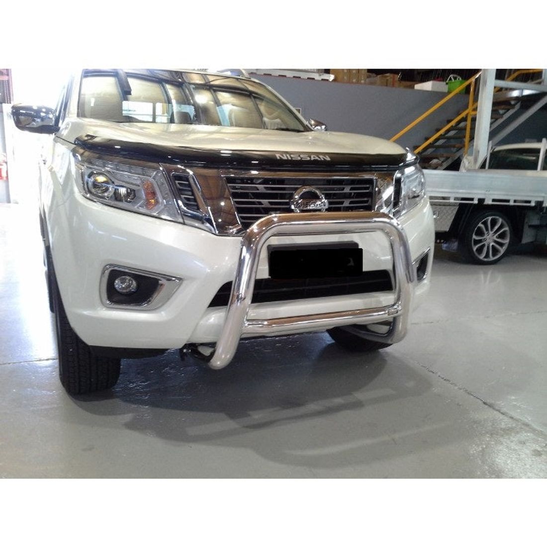 Nudgebar to suit Nissan NP300 Navara Series II
