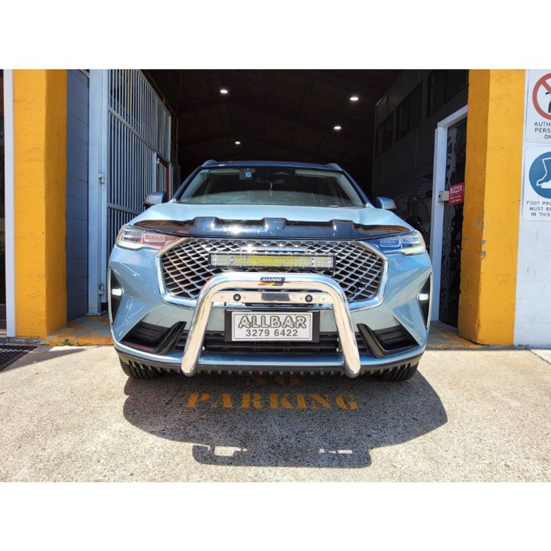 Alloy Polished Nudgebar with Spot Light Tabs to suit 2022 Haval H6 (Light Bar not included)