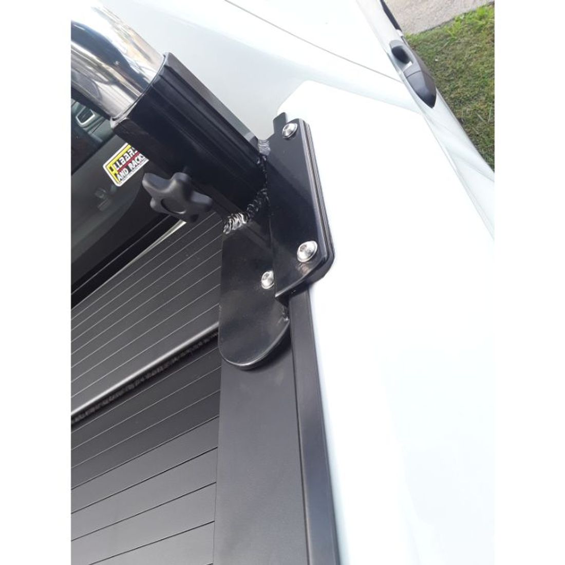 MR Triton Front Removable Trade Rack