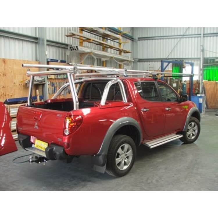 Mitsubishi MN Triton Adaptor on Factory Sports Bar with Rear Trade Rack