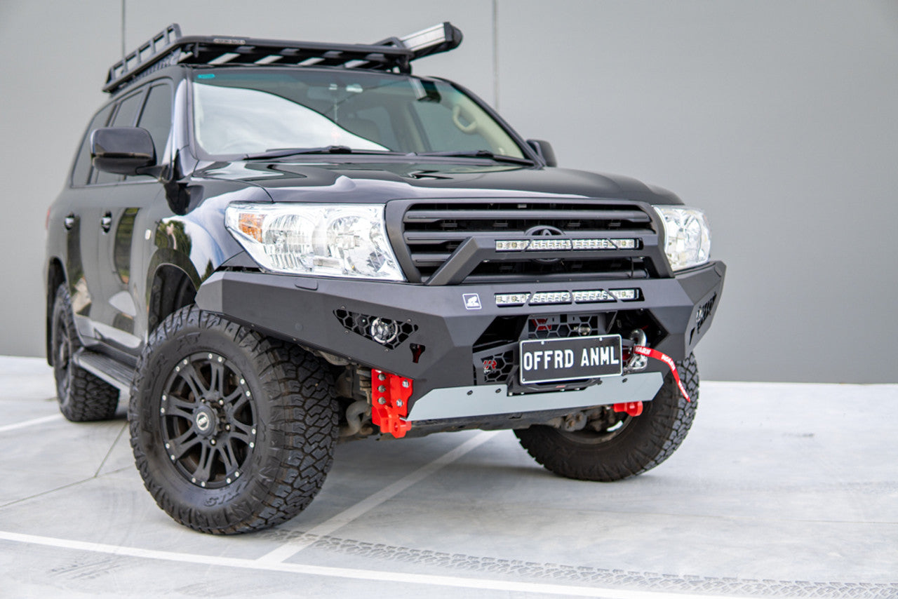 Predator Bull bar, Suitable for Toyota Land Cruiser 200 Series, 2008 (MY08) to 2014