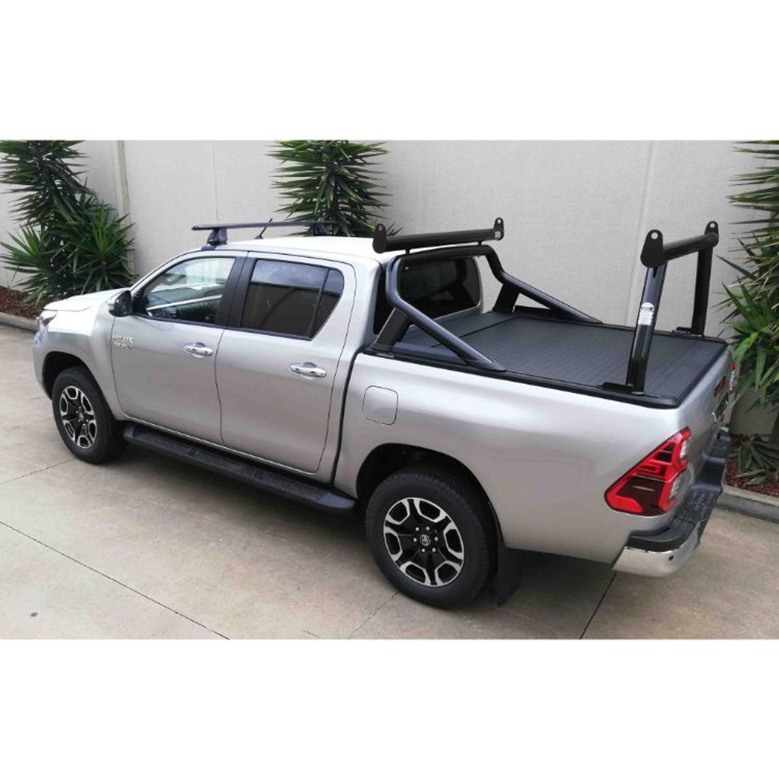 P/Coated Black Adaptor Rack Set to suit Hilux SR5 EGR Roll Trac