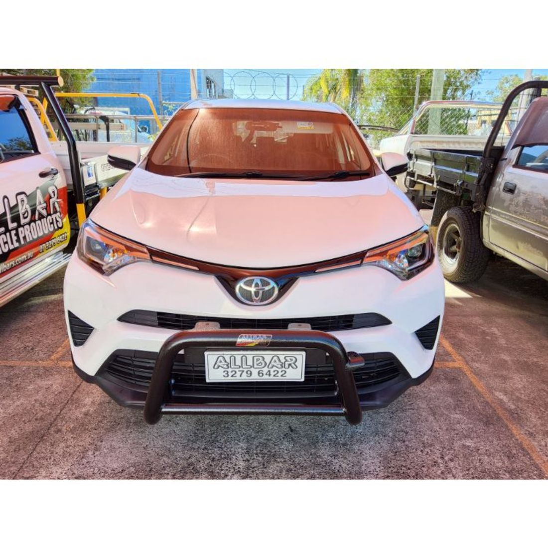 Ripple Black Series II Nudgebar with 2 Spot Light Tabs and Aerial Tab on P/Side to suit 2017 Rav4 (no sensors)