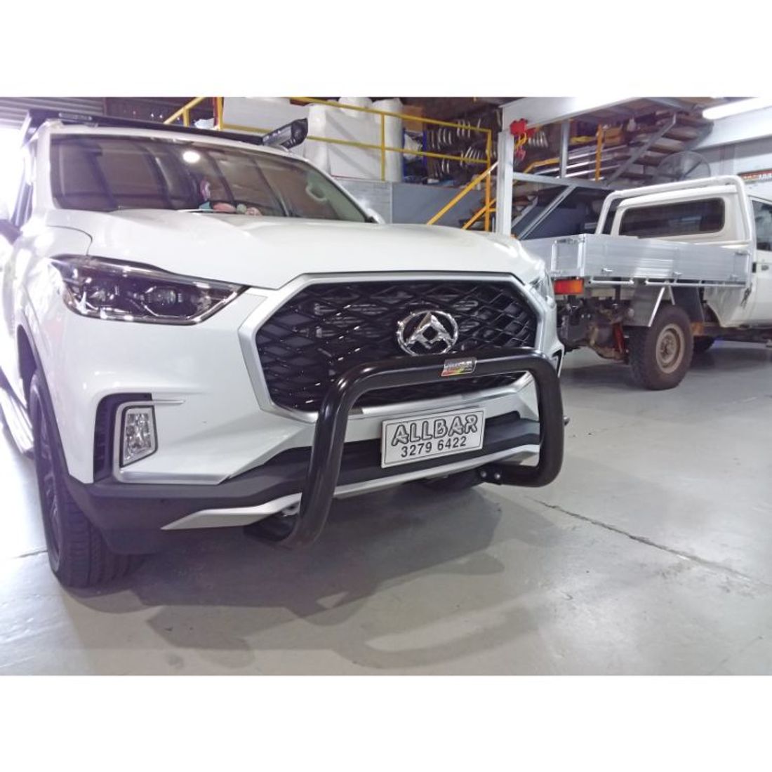 P/Coated Black Nudgebar to suit 2023 LDV D90
