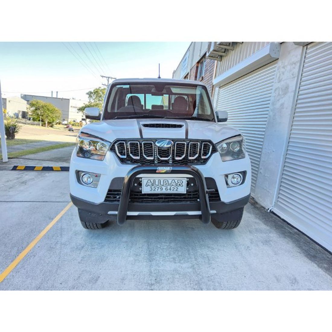 P/Coated Black Nudgebar to suit 2022 Mahindra Pik Up S6