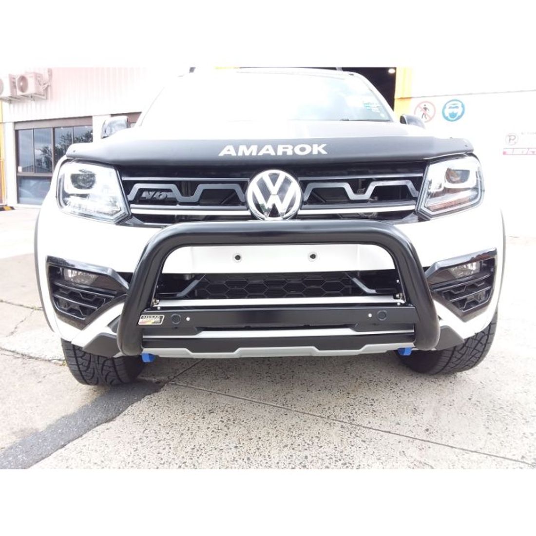 Black Nudgebar to suit 2021 VW Amarok 580 Walkinshaw