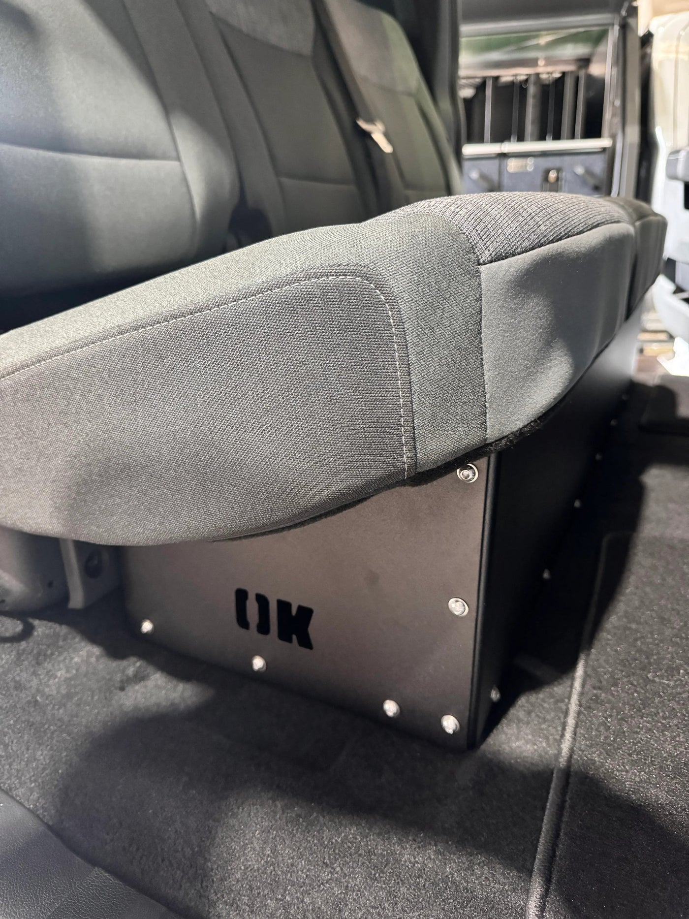 2020+ Chev Silverado 1500/2500 Under Seat Battery Box
