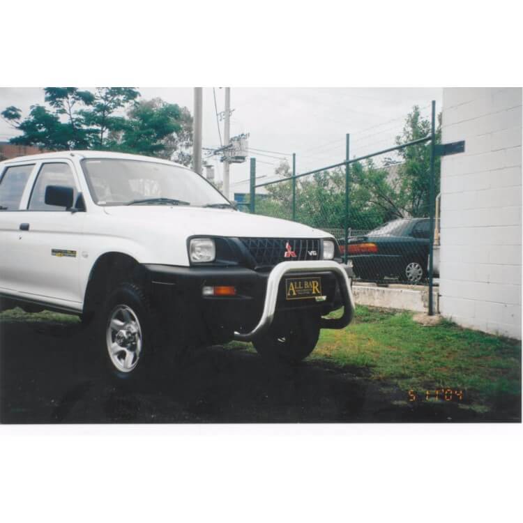 Mitsubishi MK Triton Nudgebar