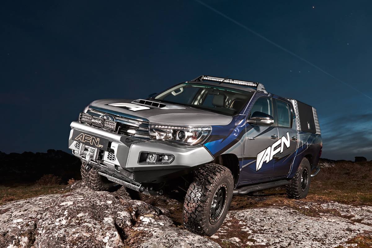 TOYOTA HILUX REVO (N80) 2015-2018 (Wide Body) (2018-2020 hooped with a grille cut) - FULL BULLBAR