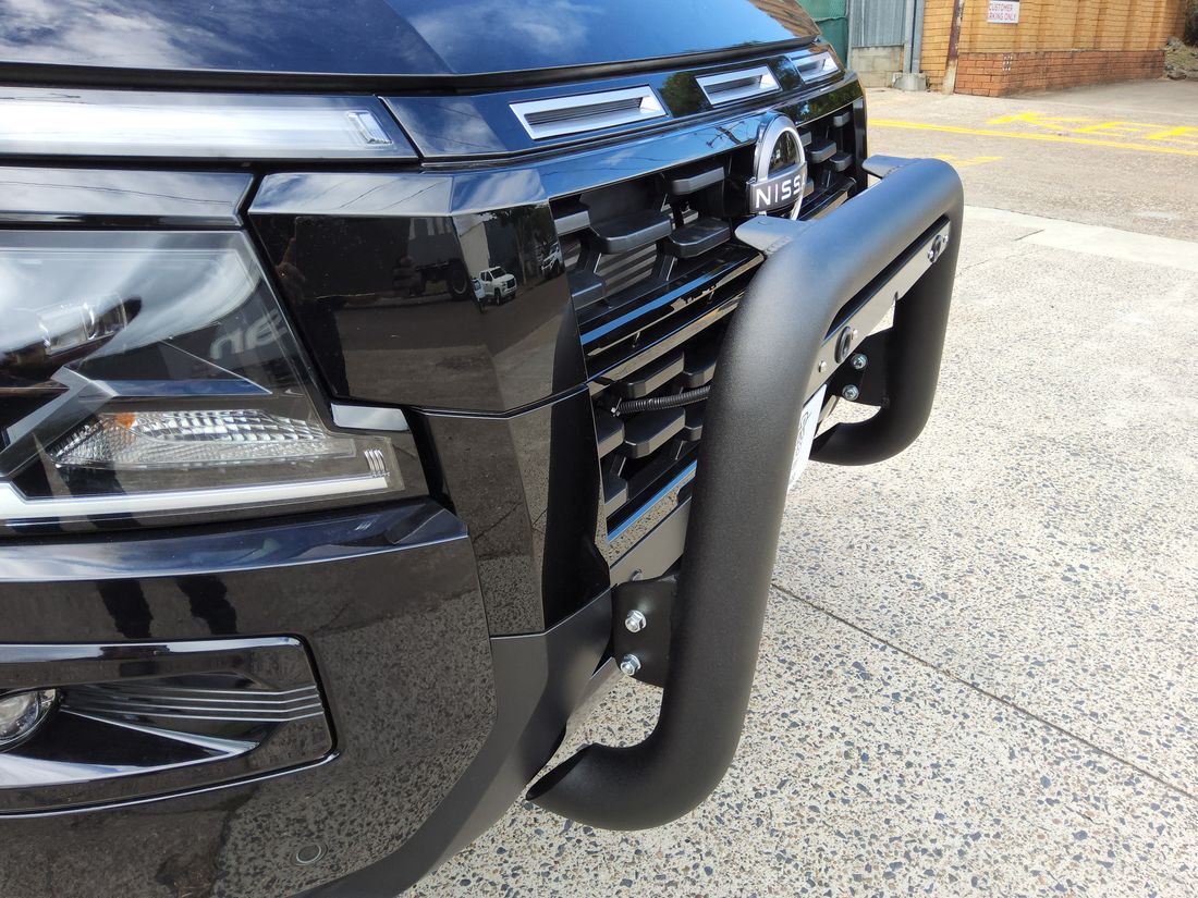 Textured Black Alloy Nudgebar to suit D27 Navara