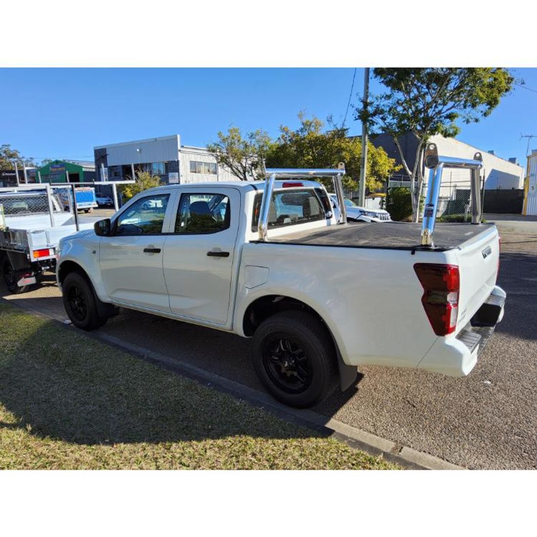 76mm Polished FF/RR Trade Rack set to suit 2021+ Isuzu DMax