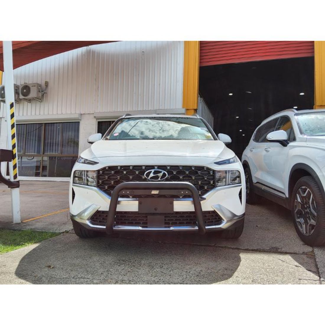 Polished Alloy Nudgebar to suit 2023 Hyundai Santa Fe Elite Hybrid