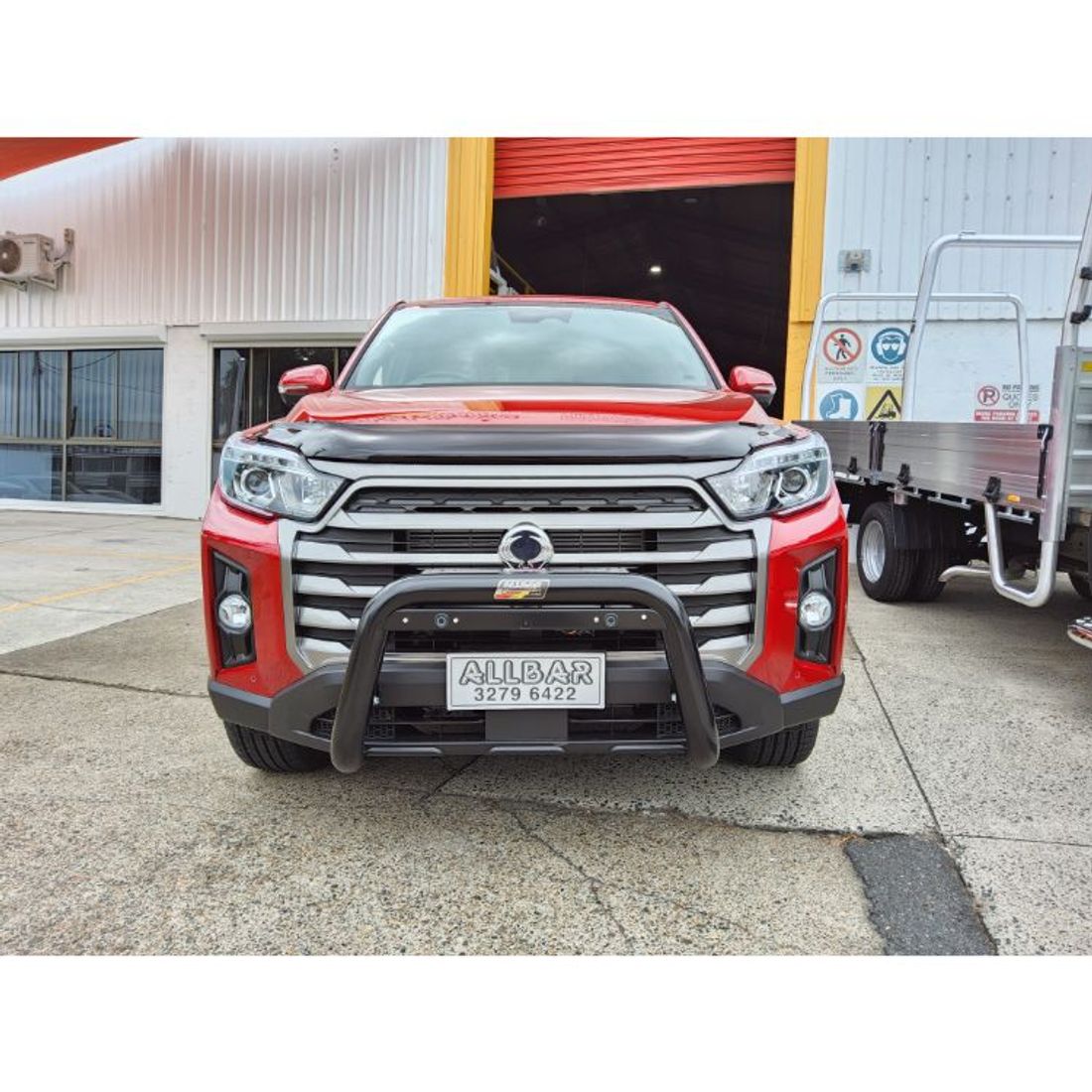 Black 76mm Alloy Nudgebar to suit 2023 Ssangyong Musso