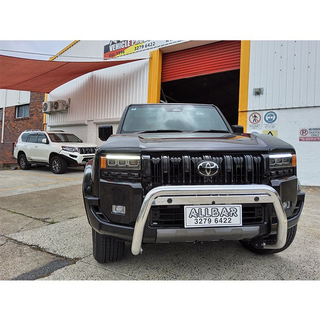 Polished Alloy Nudgebar to suit 2025 Landcruiser Prado