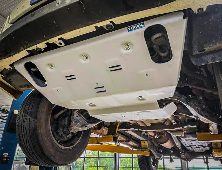 Bonnets Struts Toyota Hilux 2015-On  Fortuner 2015-On