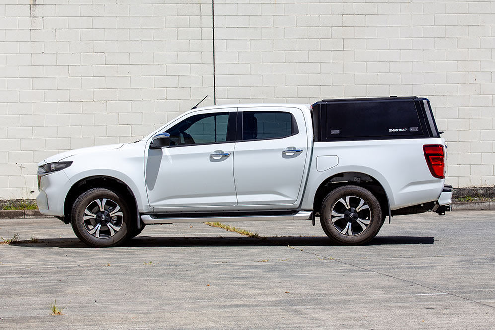 Mazda Bt-50 canopy