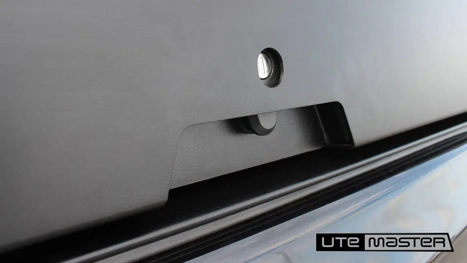 Isuzu D-Max Tub Canopy