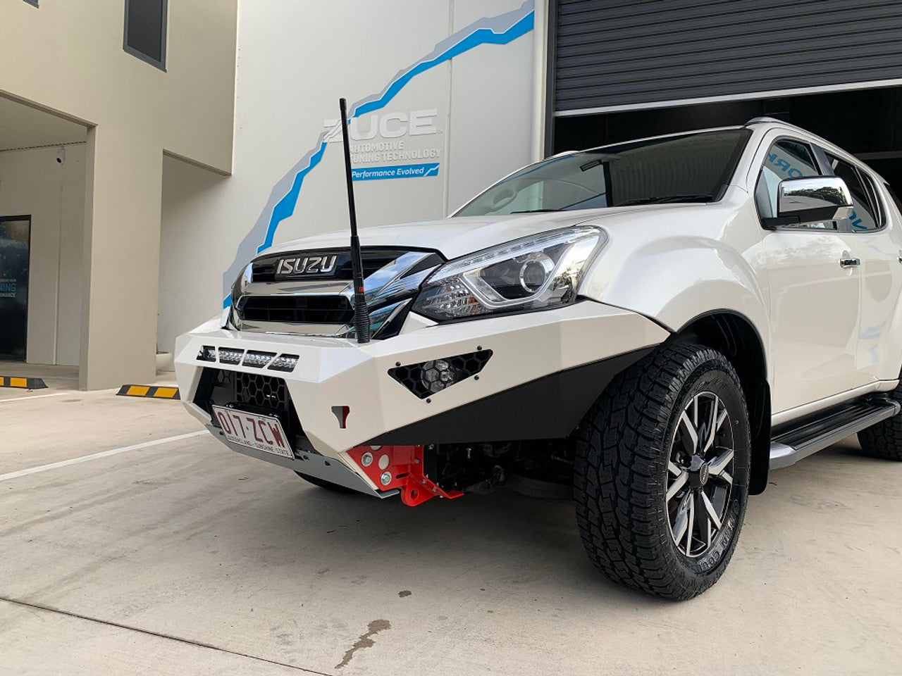 Predator Bull bar, Isuzu MUX-G2 2017-2020