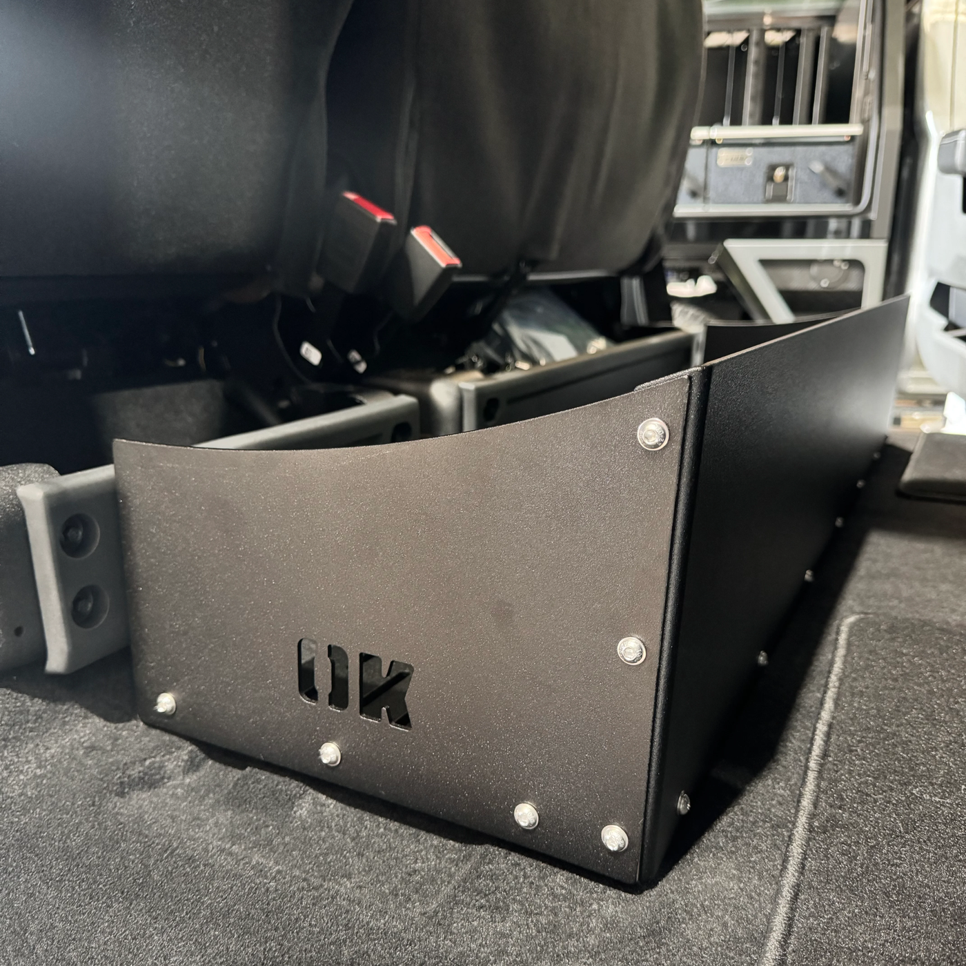 2020+ Chev Silverado 1500/2500 Under Seat Battery Box