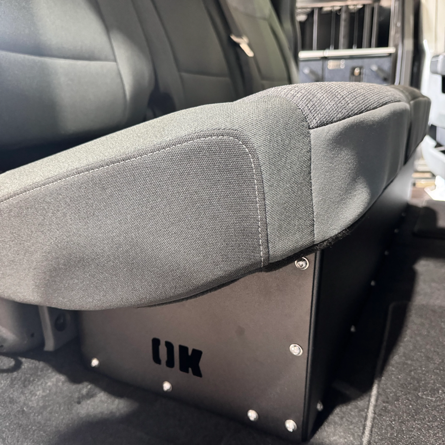 2020+ Chev Silverado 1500/2500 Under Seat Battery Box