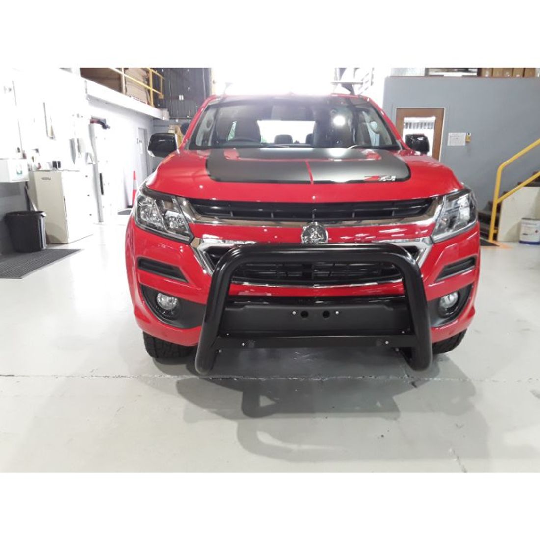 Black Nudgebar to suit 2016 Holden Colorado Z71 with Sensors