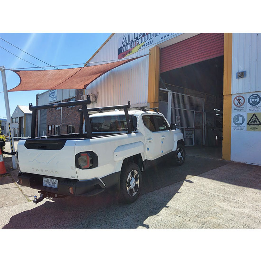 Black Alloy Trade Racks to suit 2025 Kia Tasman