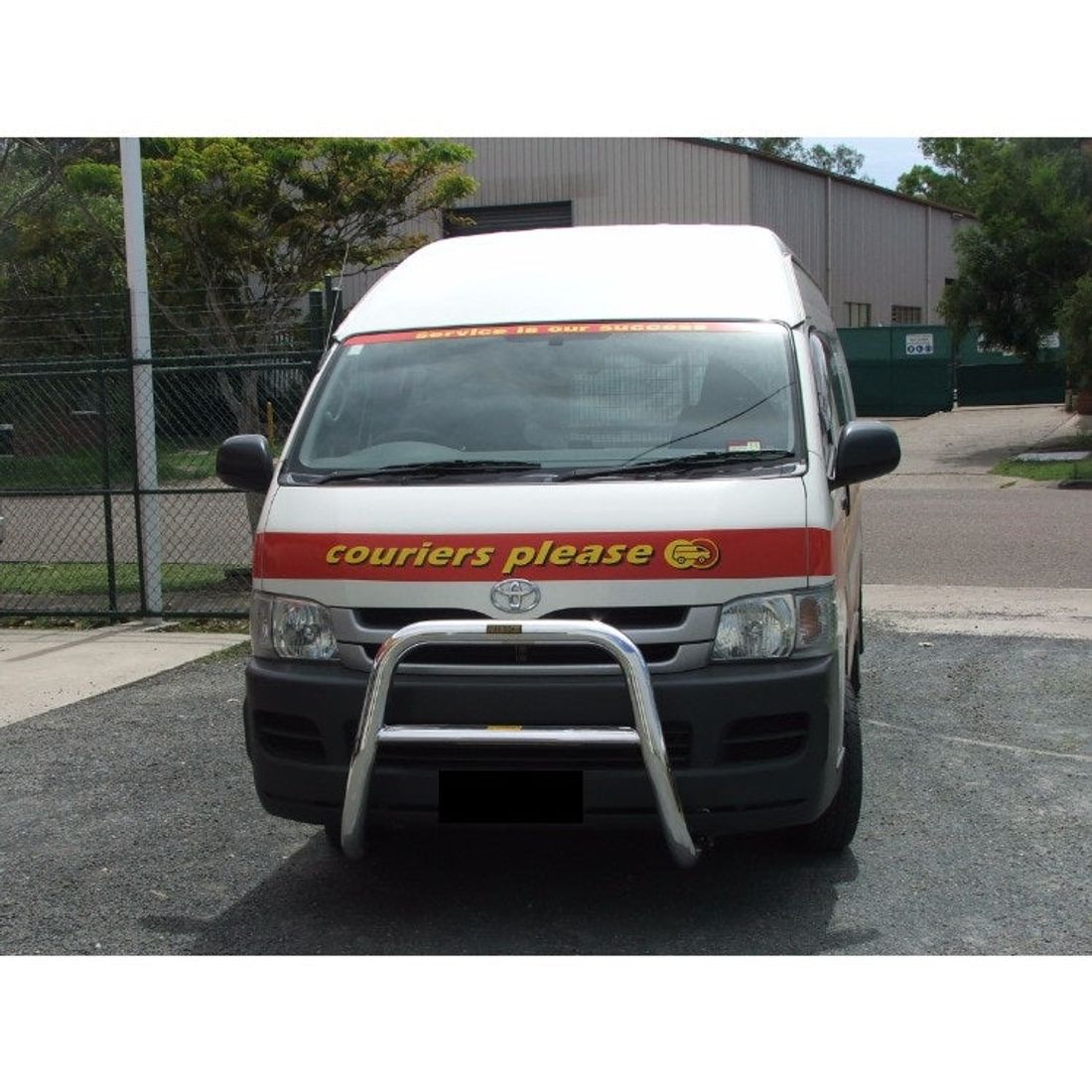 Polished Nudgebar Series II to suit Toyota Hiace Commuter