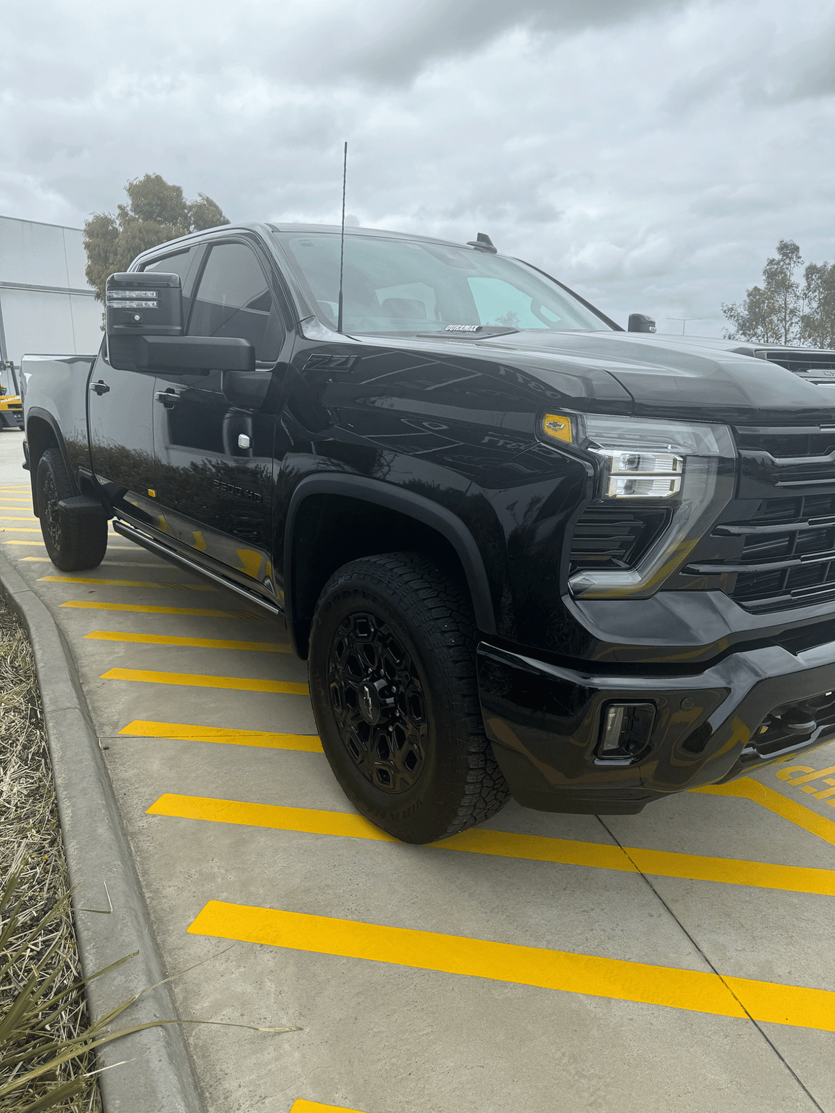 ORI Chevy Silverado 2500HD 2024+ Electric Steps