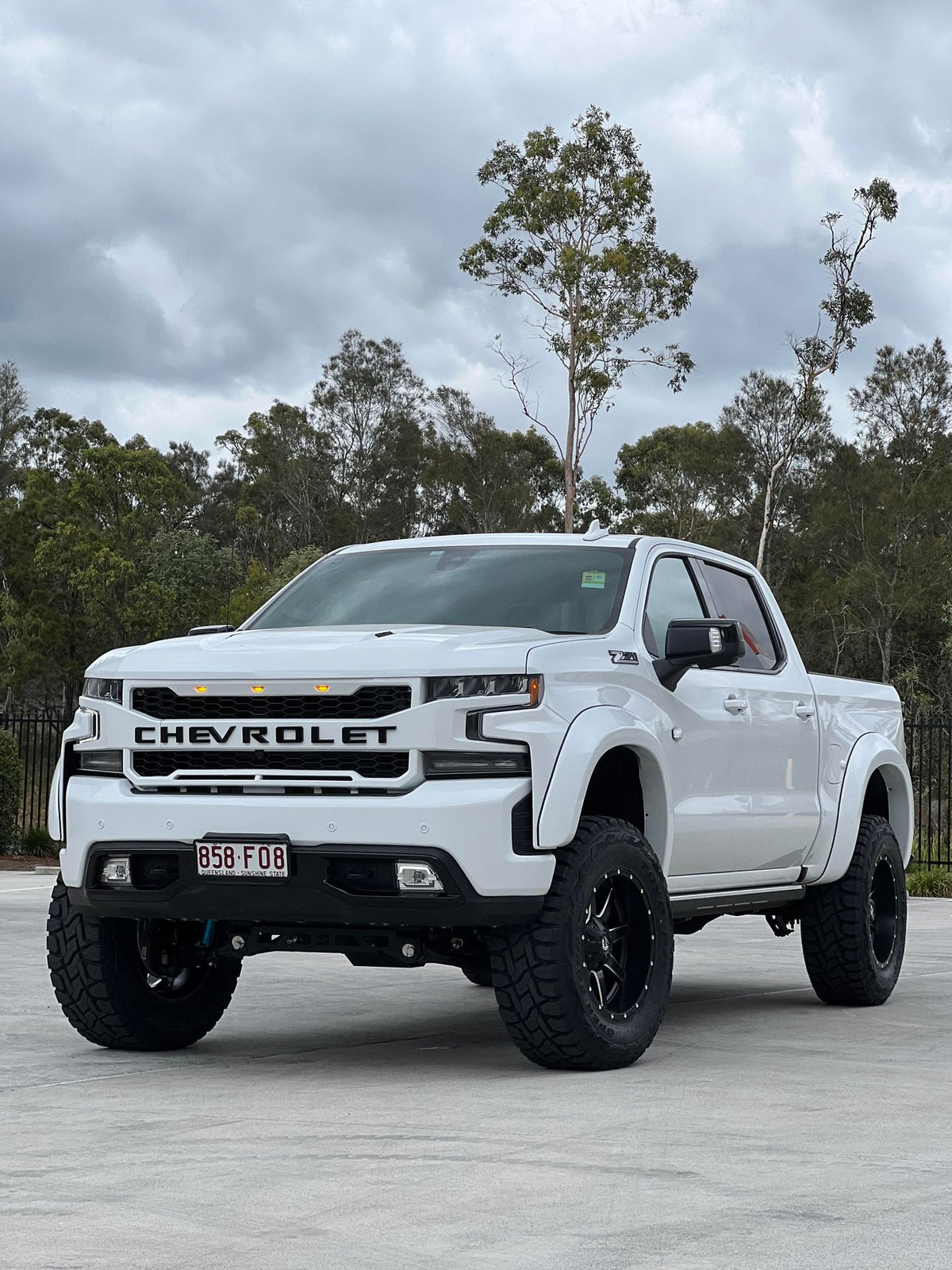 ORI Electric Steps Chevy Silverado 1500 LTZ & Trailboss 2019-2022
