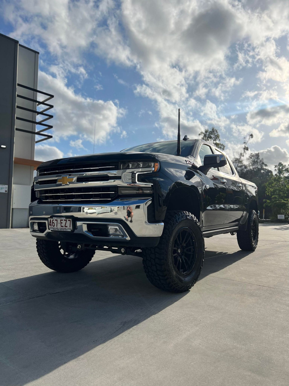 ORI Electric Steps Chevy Silverado 1500 LTZ & Trailboss 2019-2022