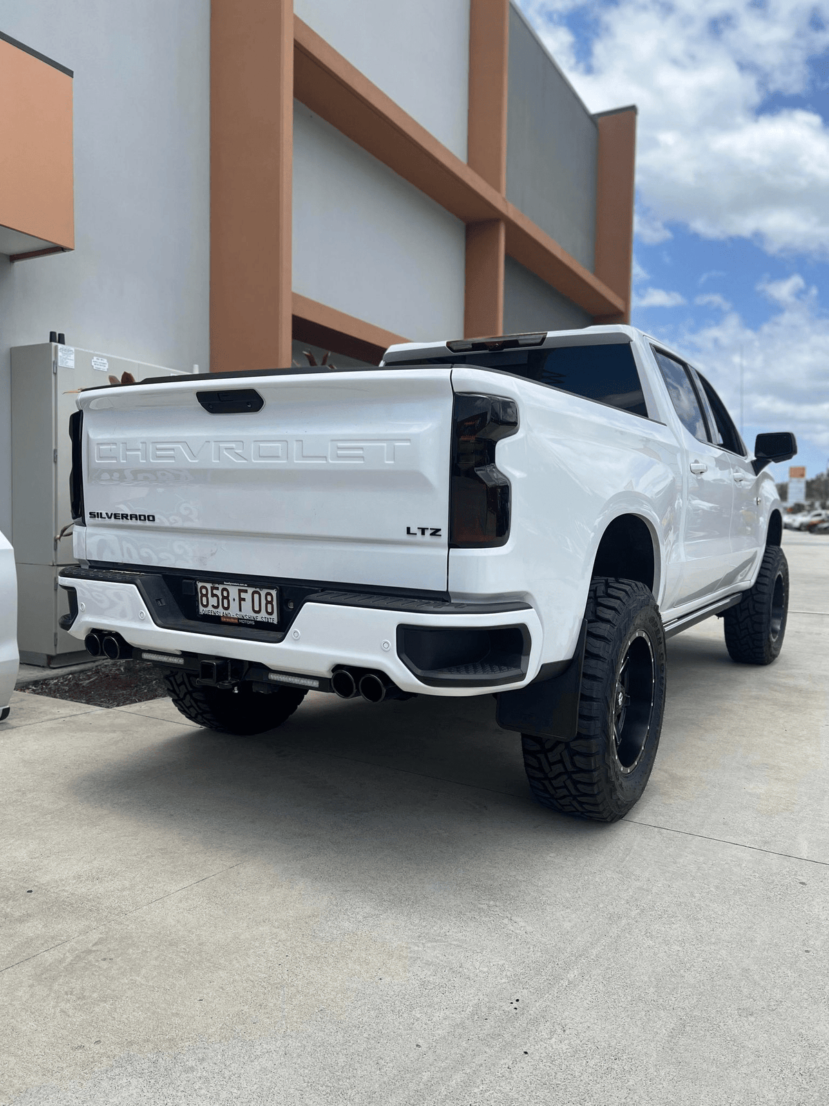 ORI Electric Steps Chevy Silverado 1500 LTZ & Trailboss 2019-2022