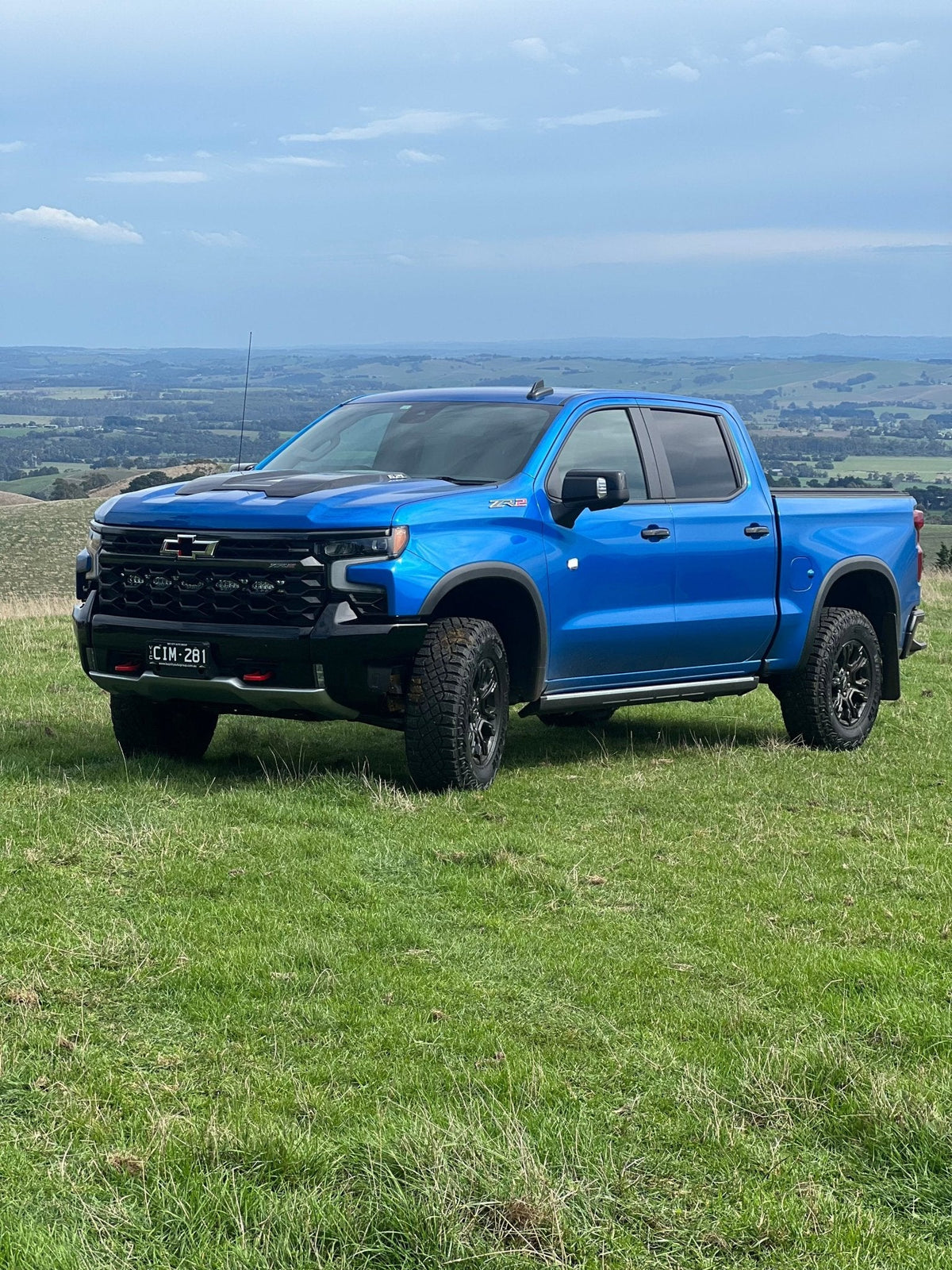 ORI Electric Steps Chevy Silverado 1500 ZR2 & LTZ 2023 +