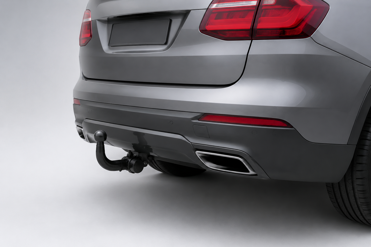 European-style swan-neck towbar