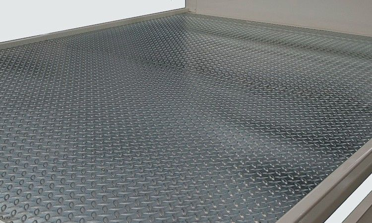 Triple M steel ute tray with 3 mm checker plate floor